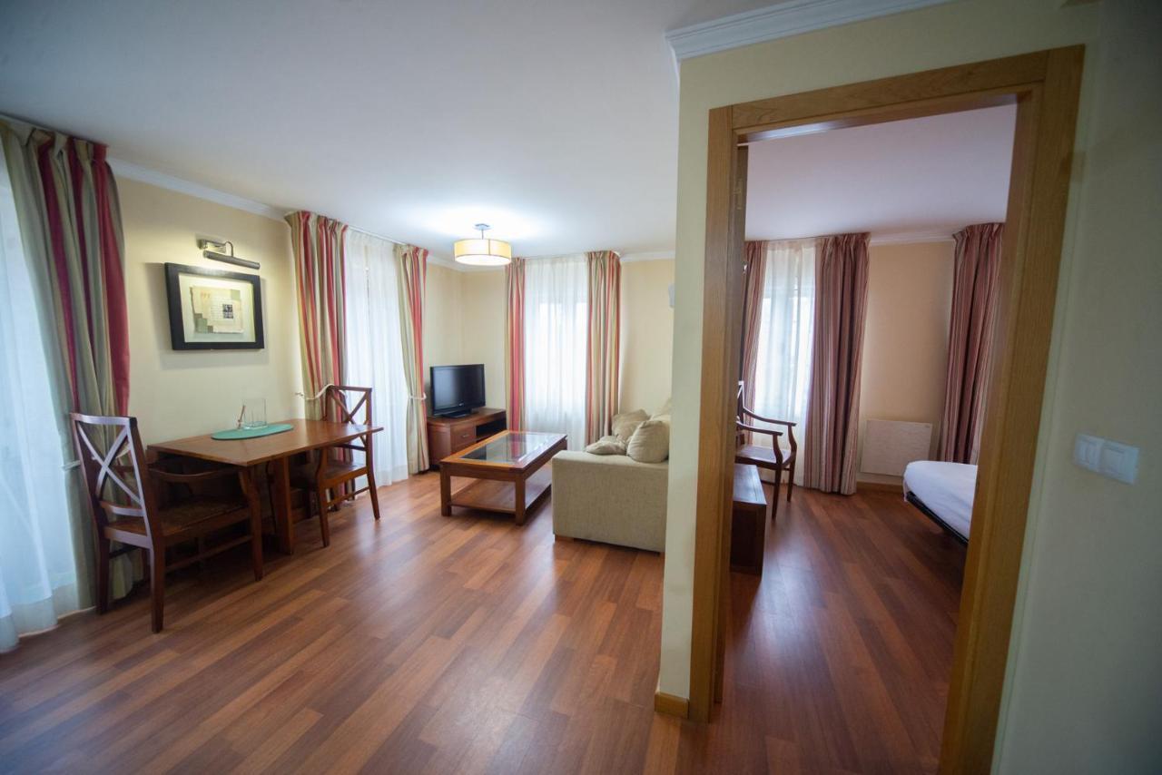 Cabalo Furado Tui Hotel Eksteriør billede
