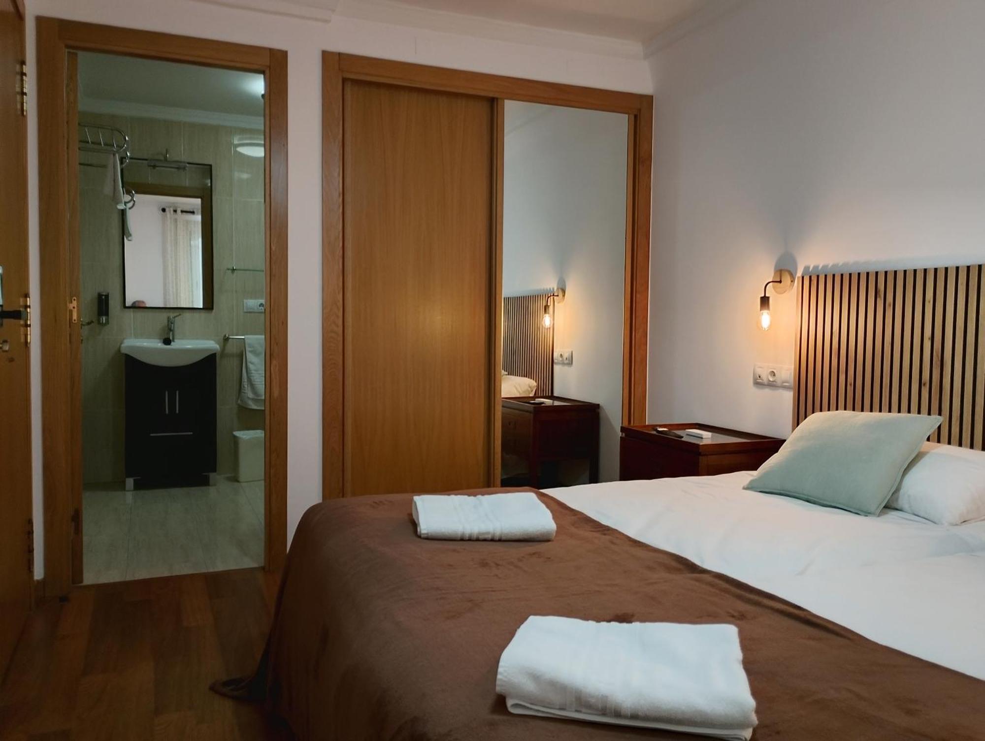 Cabalo Furado Tui Hotel Eksteriør billede